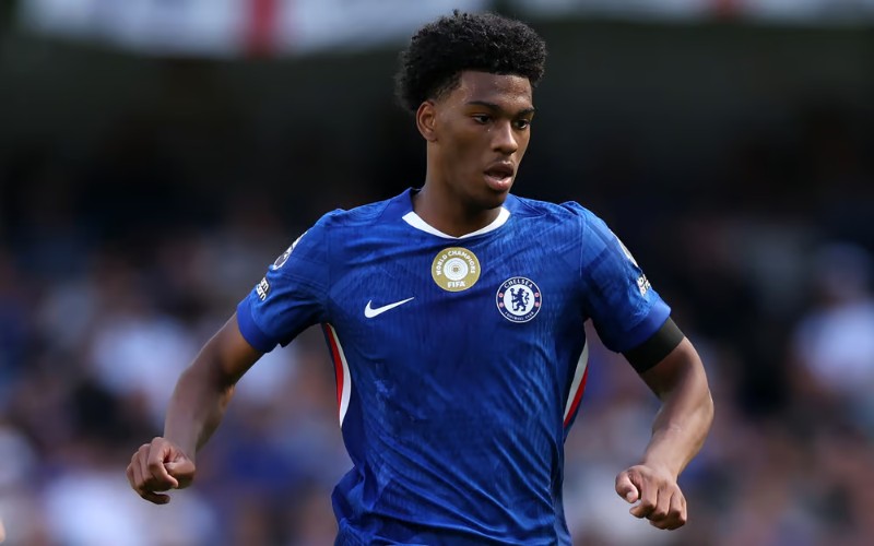 The Blues cân nhắc việc bán Acheampong